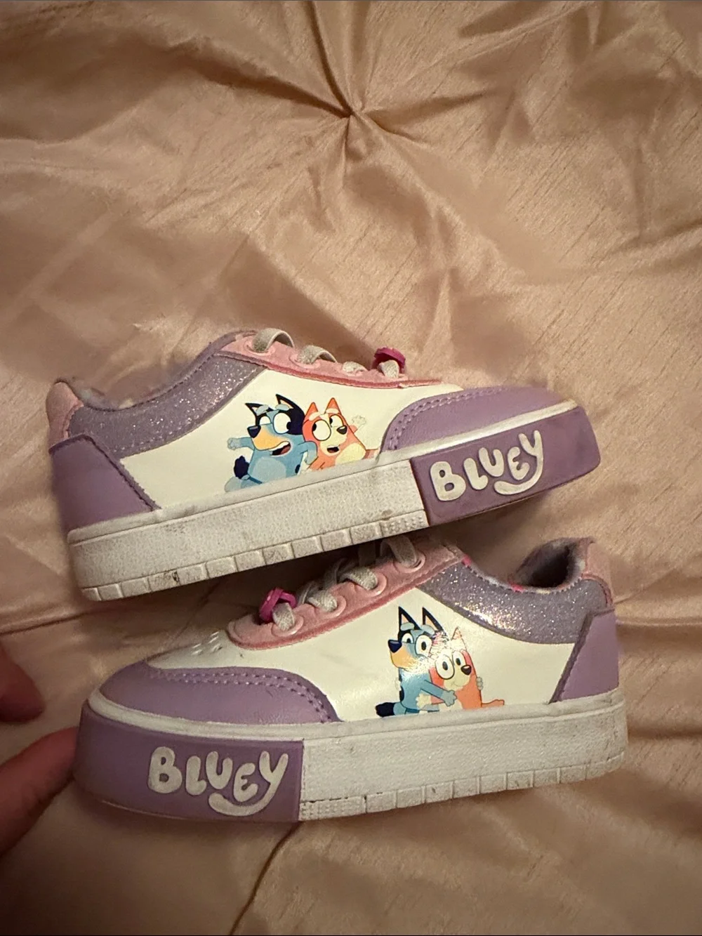 Bluey Ground up toddler Heart-Accent Sneakers in Pink, White and Lavender